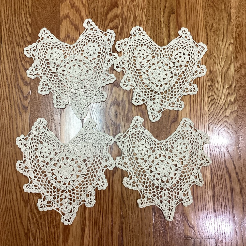 Vintage60s Handcrafted lot of 4 Crochet Doily’s Hearts, Cream Doily’s. 8x 7”